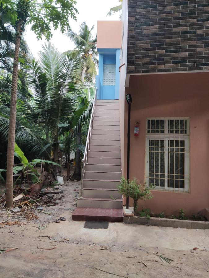 Sri Sai Farm House 蓬蒂切里 外观 照片